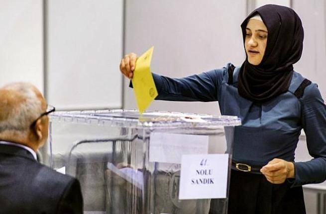 ترکی میں عام انتخابات کیلئے ووٹنگ کا عمل جاری