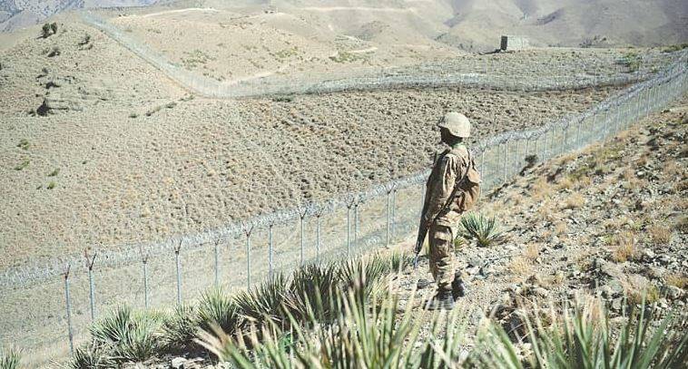پاک افغان سرحد پر باڑ لگانے والا سپاہی سرحد پار فائرنگ سے شہید