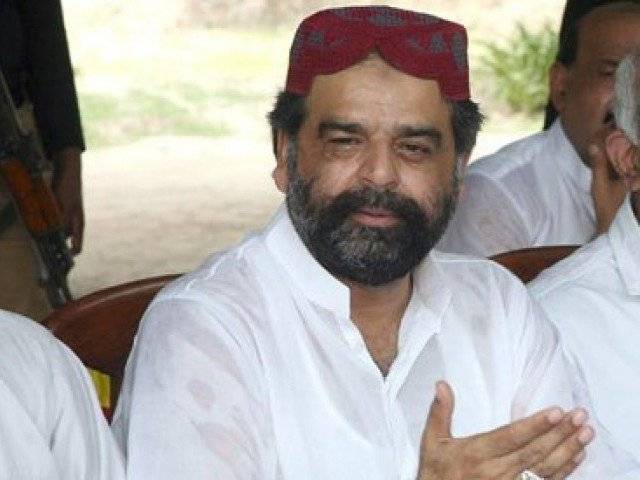 تحریک انصاف نے سکندر بوسن سے ٹکٹ واپس لے لیا