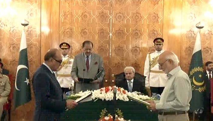 دو نئے نگران وفاقی وزراء نے حلف اٹھا لیا، تعداد 8 ہو گئی