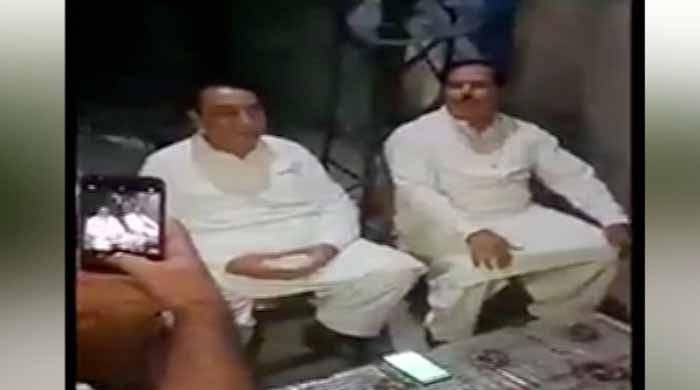 رانا افضل کو حلقے کی عوام نے کھری کھری سُنا دیں