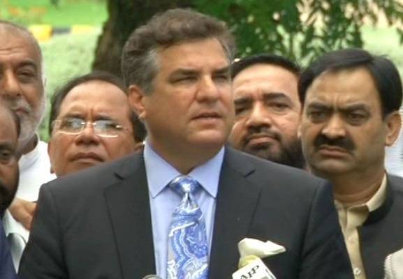 شکرگڑھ این اے 77 سے دانیال عزیز کی نااہلی کے بعد انکی اہلیہ مہناز اکبر الیکشن لڑیں گی