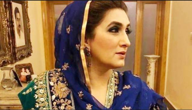 عمران خان کی اہلیہ بشری بی بی نے  پارٹی کی ناراض خواتین کومنا کر خان صاحب کی بڑی مشکل آسان کر دی