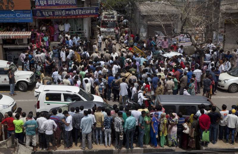 بھارت کے شہر نئی دہلی میں ایک گھر سے 11لاشیں برآمد