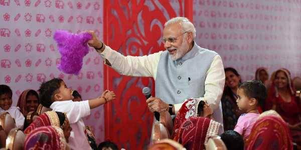 بھارتی خاتون سرکاری ملازمین کو بچے کی دیکھ بھال کیلئے 180 چھٹیاں دی جائیں گی