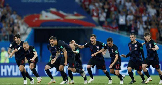فٹ بال ورلڈ کپ ،کروشیا میزبان روس کو ہرا کر سیمی فائنل میں پہنچ گیا