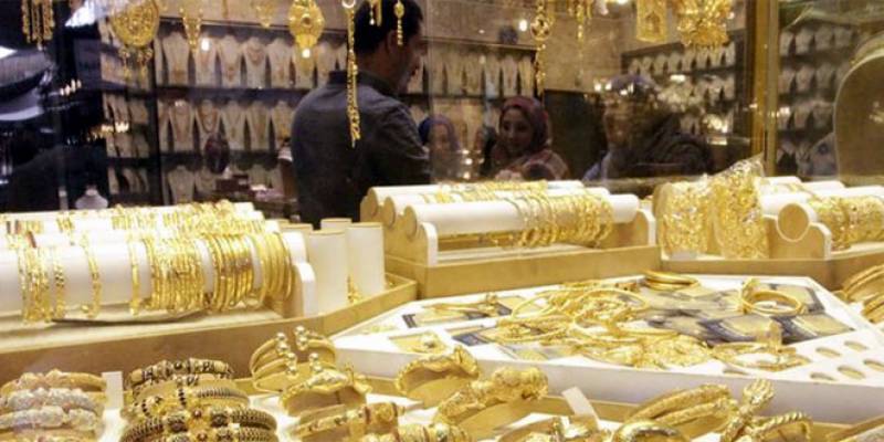 سونے کی تولہ قیمت 400 روپے گر کر59ہزار 100 رہ گئی