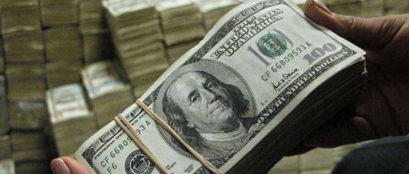 ڈالر کی قدر میں 25 پیسے کا اضافہ، 129 روپے کا ہو گیا