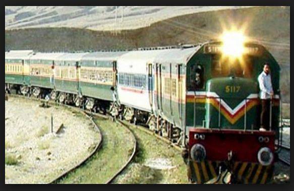 پاکستان ریلویز نے پانچ برسوں کے دوران کارکردگی اور آمدن کے نئے ریکارڈ قائم کیے