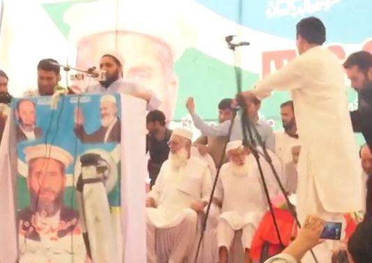 جماعت اسلامی کے انتخابی جلسے کے دوران اسٹیج گرگیا