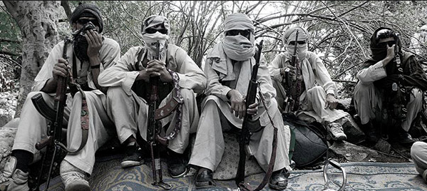 افغانستان میں داعش اور طالبان میں لڑائی، 300 ہلاک، ہزاروں بے گھر 