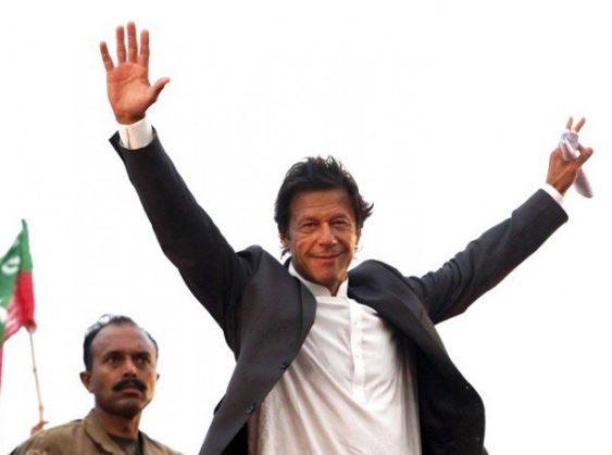 عمران خان آج دوپہر 2 بجے قوم سے خطاب کریں گے، نعیم الحق 