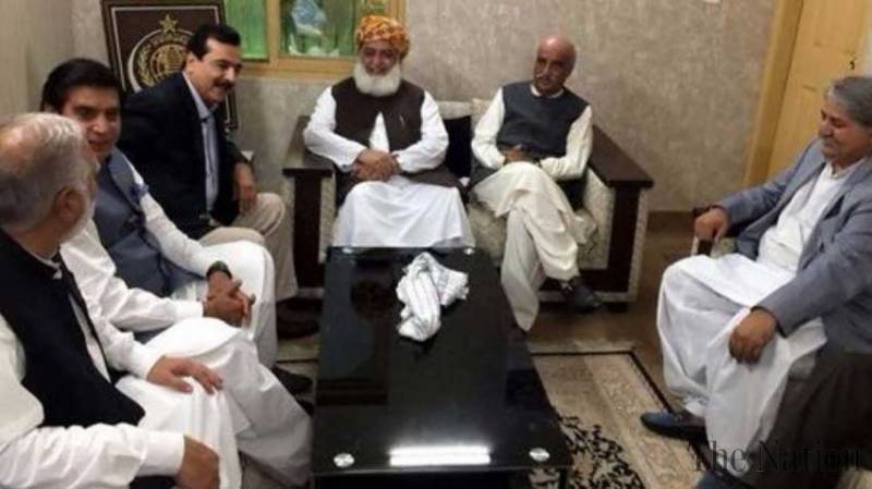 فضل الرحمن سمیت دیگر رہنما پارلیمنٹ جانے پر رضامند ، حالیہ انتخابات کو بدترین قرار دیدیا