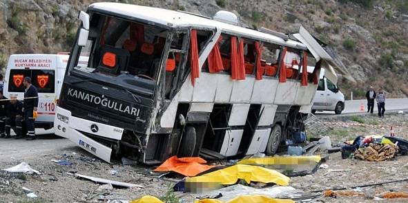 ترکی میں چینی سیاحوں کی بس کو حادثہ ،2افراد ہلاک ،30زخمی