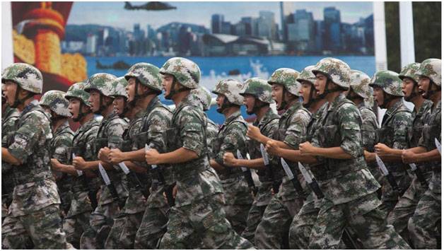 چین کے صدر نے فوجی افسروں کو نجی کاروبار بند کرنے کا حکم دیدیا
