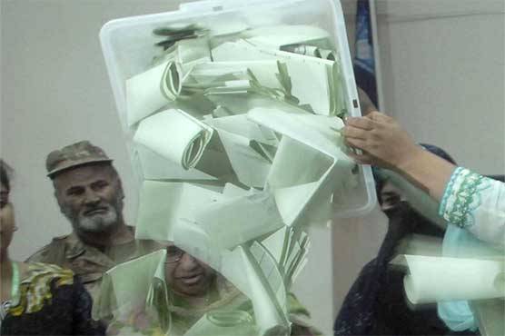 لاہور ہائیکورٹ نے این اے 131 میں ووٹوں کی دوبارہ گنتی کا حکم دے دیا 