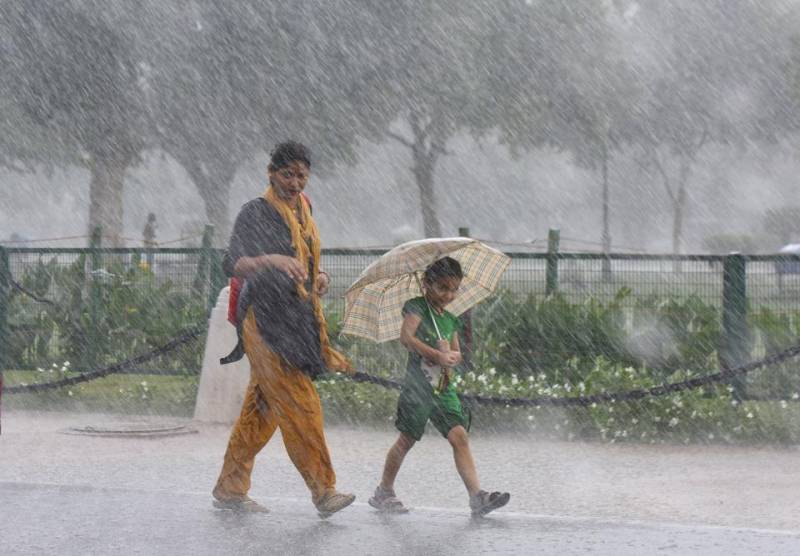 راولپنڈی،اسلام آباد،لاہور،سیالکوٹ سمیت کئی شہروں میں موسلا دھار بارشیں