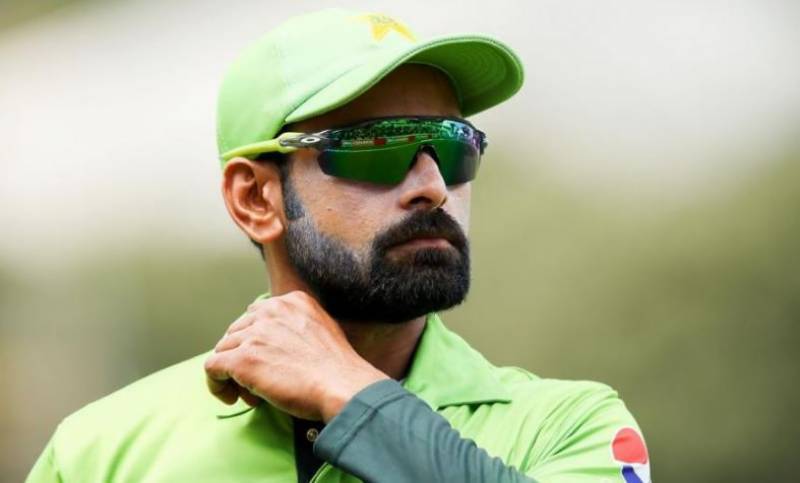  اگر ایشیا کپ کھیلنا ہے حفیظ میڈیا کو خبریں دینے کے بجائے کھیل پر توجہ مرکوز کریں 