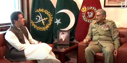وزیراعظم عمران خان کا جی ایچ کیو کا دورہ ، اہم امور پر بریفنگ دی گئی