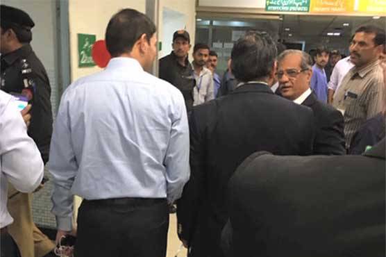 ضیاءالدین ہسپتال کا دورہ،شرجیل میمن کے کمرے سے تین شراب کی بوتلیں بر آمد ہو ئی :چیف جسٹس پاکستان