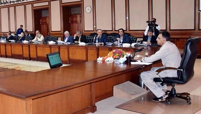 بجلی چوروں کیخلاف کارروائی اورغیرقانونی کنکشن 3 ماہ میں ختم کرنے کا فیصلہ