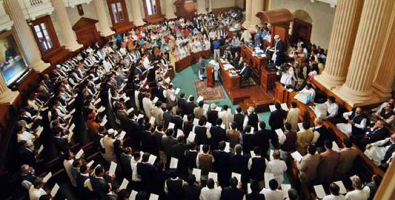 پنجاب کابینہ میں پانچ وزرا کے محکموں کا اعلان 