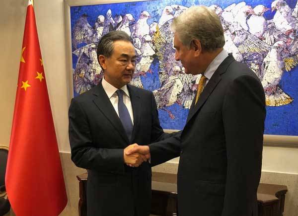 پاک چین وزراءخارجہ کا معاشی و ثقافتی سمیت دیگر امور پر تبادلہ خیال 