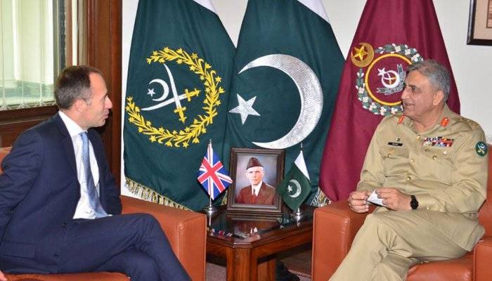 آرمی چیف سے برطانوی ہائی کمشنر کی ملاقات، باہمی دلچسپی کے امور پر تبادلہ خیال