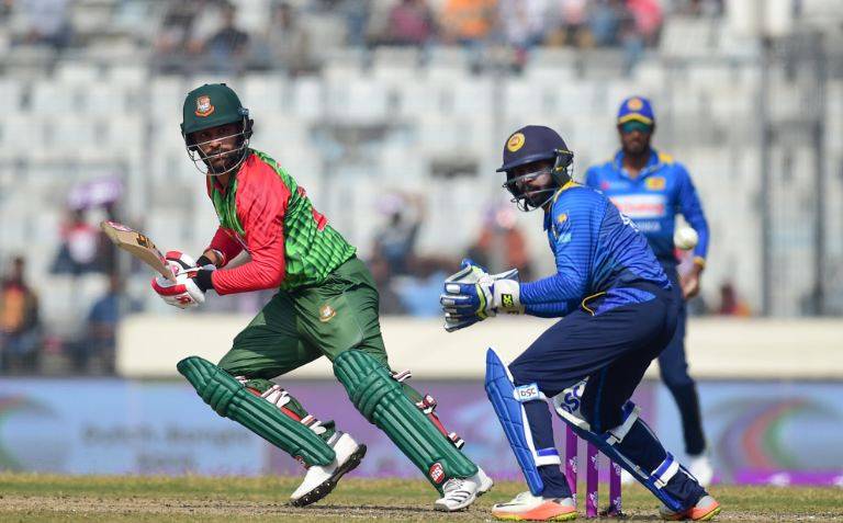 ایشیا کپ : بنگلہ دیش کا مشفیق الرحیم کی شاندار سنچری کی بدولت سری لنکا کو 262 رنز کا ہدف 