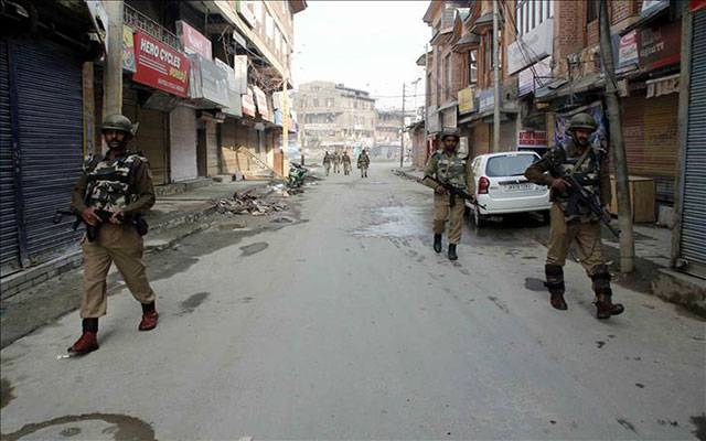 مقبوضہ کشمیر میں بھارتی فوج کی بربریت جاری ، کشمیری سڑکوں پر نکل آئے ، شٹر ڈائون