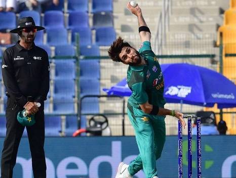 افغانستان نے پاکستان کو جیتنے کے لیے 258 رنز کا ٹارگٹ دے دیا