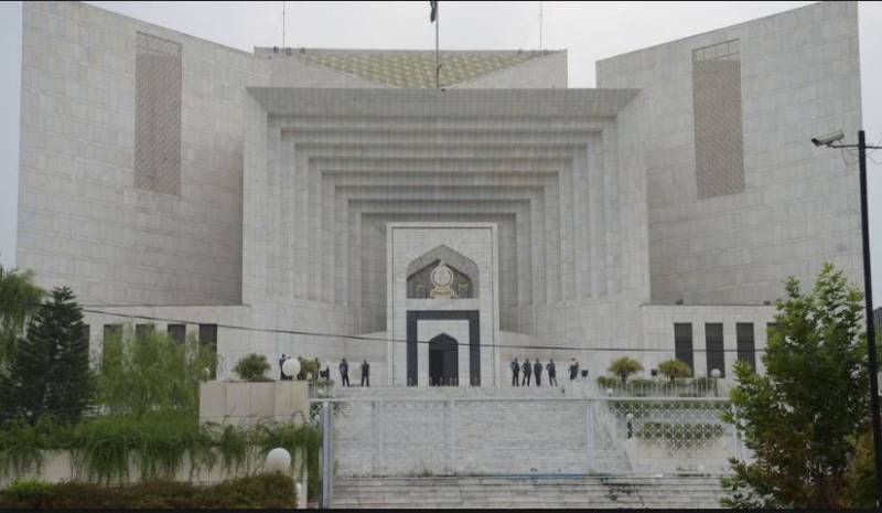 سپریم کورٹ میں آئندہ ہفتے 7بڑے کیسز سماعت کیلیے مقرر
