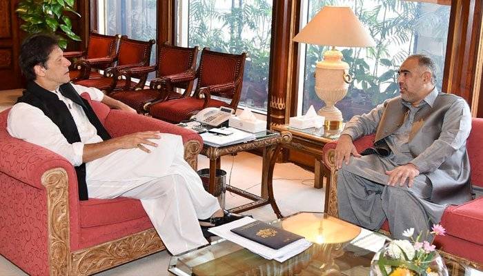 عمران خان نے شہباز شریف کو چیئرمین پی اے سی بنانے سے روک دیا 