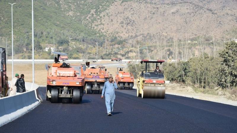 قرضوں کے جال میں پھنسنے کا خدشہ، پاکستان کا سلک روڈ منصوبے پر غور 