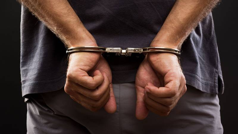 منی لانڈرنگ سکینڈل، سندھ کی اہم سیاسی شخصیت کا فرنٹ مین گرفتار