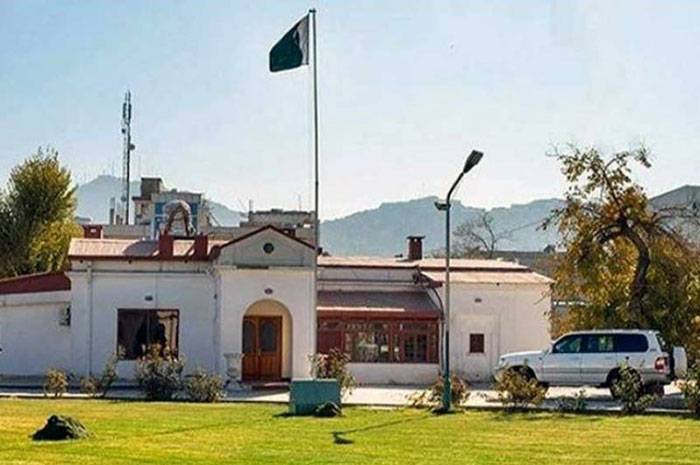 جلال آباد میں قائم پاکستانی سفارتخانے نے دوبارہ کام شروع کر دیا