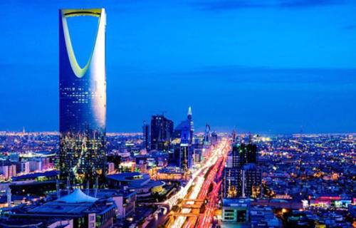 سعودی دارالحکومت ریاض کی آبادی کتنی تھی اور کیا ہوگئی؟