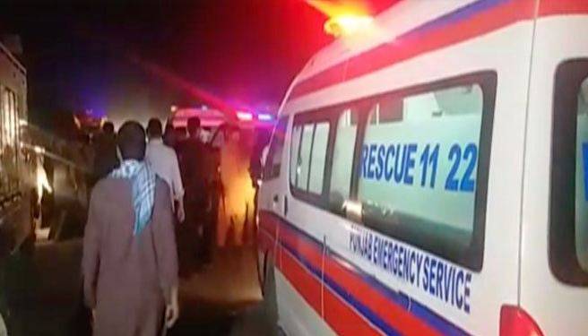 ڈیرہ غاز یخان میں خوفناک حادثہ،دو بسوں کے تصادم میں 21 افراد جاں بحق43 سے زائد زخمی