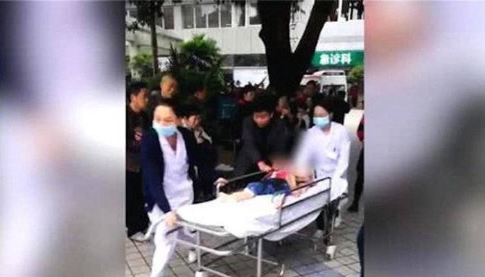 چینی شہر چونگ کنگ کے اسکول میں بچوں پر چاقو سے حملہ، 14 زخمی
