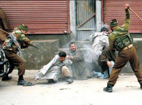 کشمیر پر قبضے کو 71 برس بیت گئے،آج دنیا بھر میں کشمیر ی بھارت کیخلاف یوم سیاہ منارہے ہیں