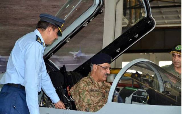 ایرو ناٹیکل کمپلیکس دفاعی پیداوار میں کلیدی کردار کا حامل ہے، جنرل زبیر محمود حیات