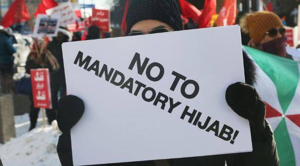 جبری حجاب کے خلاف ایران میں عوام ایک بار پھر سراپا احتجاج