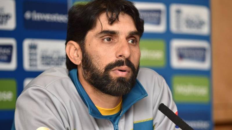 مصباح الحق پی ایس ایل 4 میں ایکشن میں دکھائی نہیں دیں گے