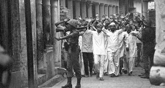 بھارت میں مسلمانوں کے قتل عام میں ملوث 16 پولیس اہلکاروں کو عمر قیدکی سزا 
