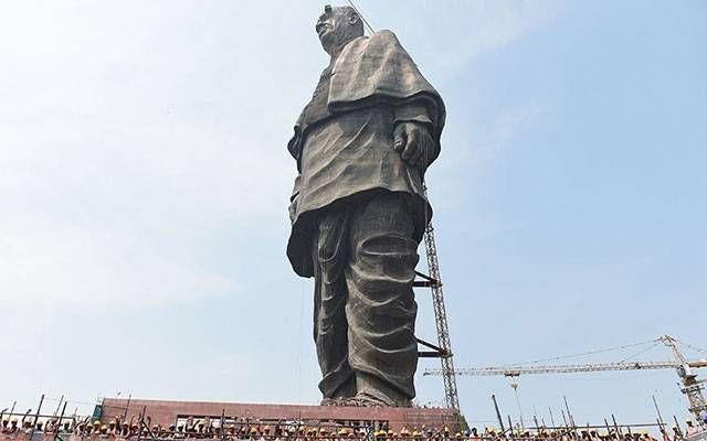 نریندر مودی نے 29 ارب روپے کے ’متنازع مجسمے‘ کا افتتاح کردیا 