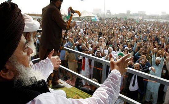 مظاہرین نے دھرنا ختم کرنے پر رضامندی ظاہر کر دی