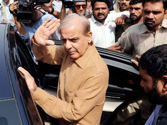 شہباز شریف لاہور کی احتساب عدالت میں پیش