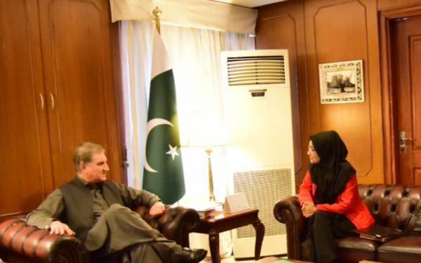 شاہ محمود قریشی سے ڈاکٹرفوزیہ صدیقی کی ملاقات، ڈاکٹر عافیہ کی پاکستان منتقلی پر بات چیت