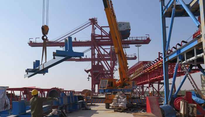 پاکستان میں رواں مالی سال سرمایہ کاری میں کمی