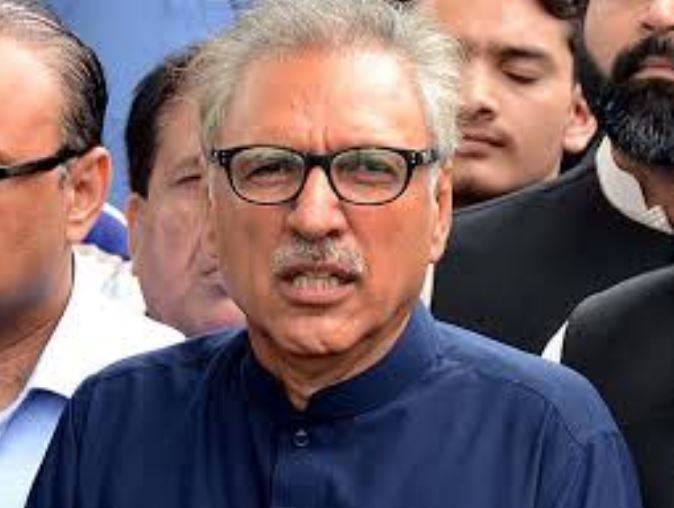  زندگی کے ہر موقع پر یوٹرن لیا ہے، عارف علوی 